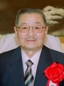 藤岡琢也